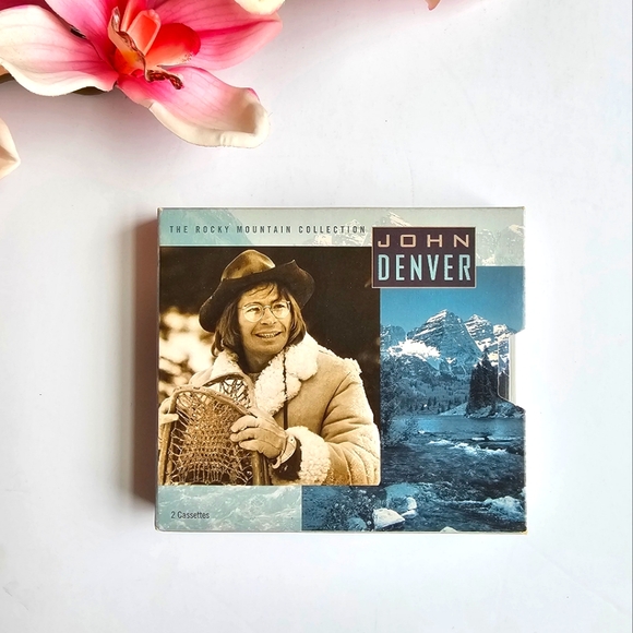 John Denver The Rocky Mountain Collection 2 Cassette Tape Boxed Set 1996 RCA Vtg - Picture 3 of 15
